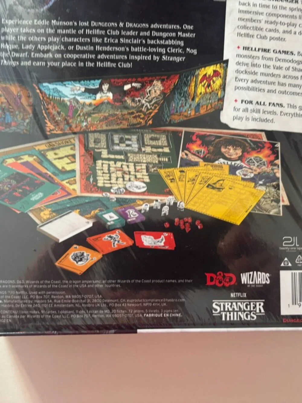 NEW Dungeons & Dragons Stranger Things: Welcome to the Hellfire Club Board Game